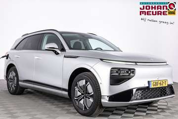 RWD Standard Range 78 kWh | PANORAMADAK | LEDER |