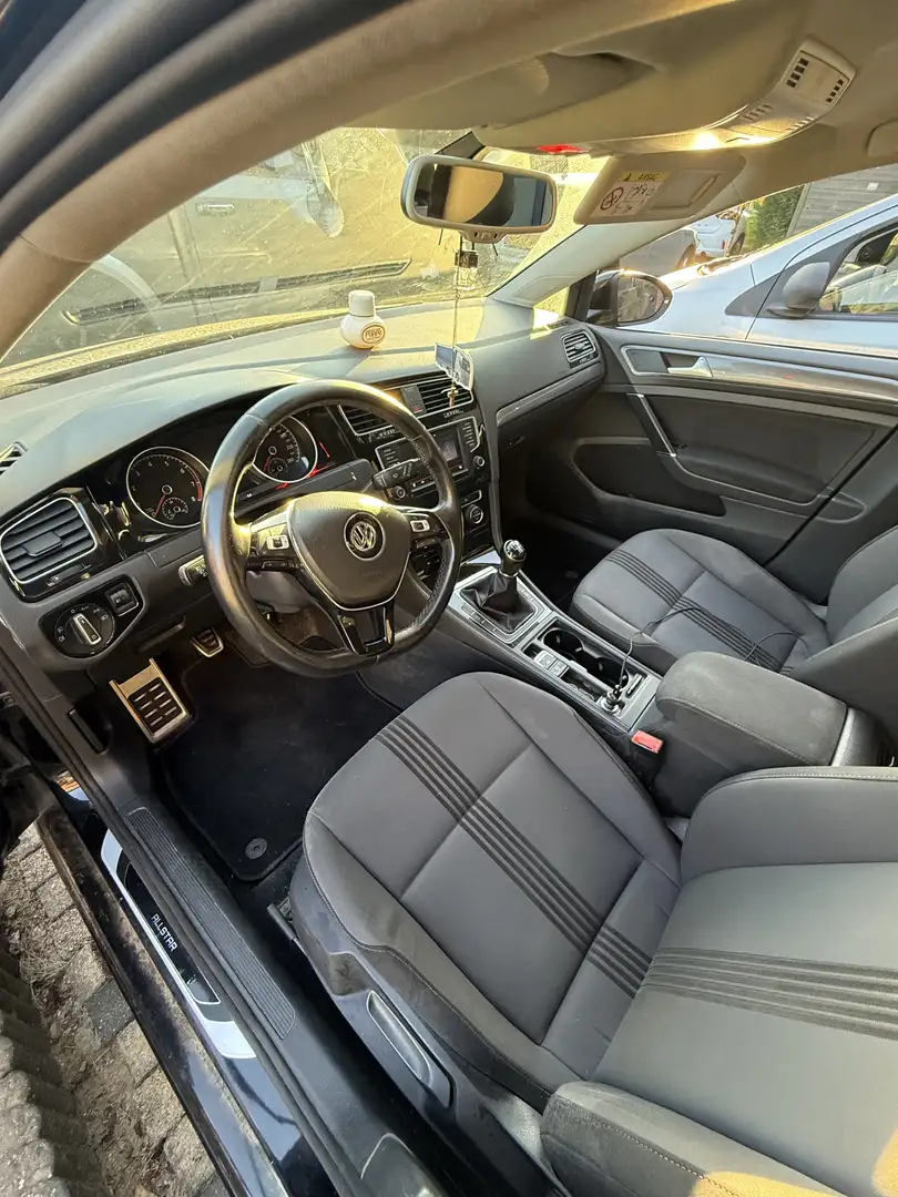 Volkswagen Golf 1.4 TSI Zwart - 1