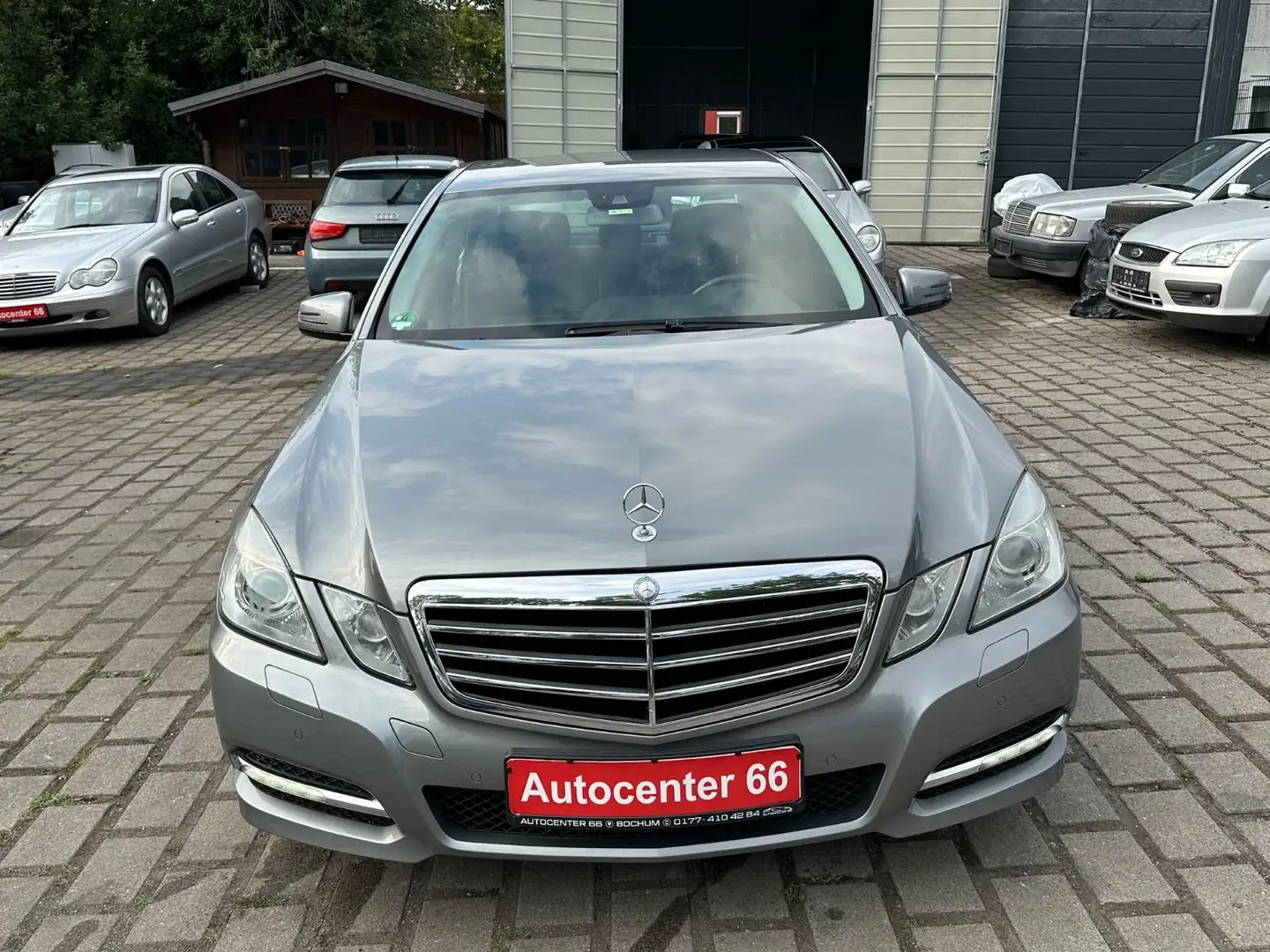 Mercedes-Benz E 200 CDI Avantgarde Lim. Aut.*COMAND*STANDHZG Gris - 2