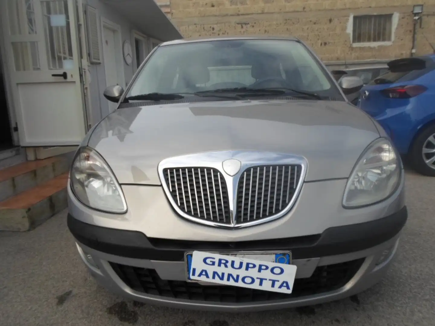 Lancia Ypsilon 1.2 8v Argento GPL LEGGI DESCIZIONE Grigio - 1