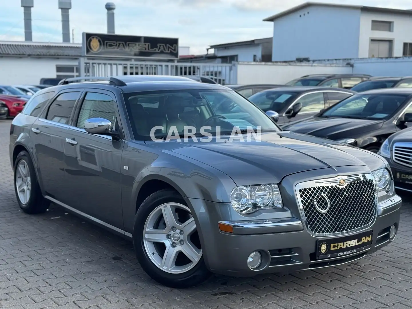 Chrysler 300C Touring 1.HAND+NAVI+LEDER+XENON+S.DACH+SHZ Gris - 1