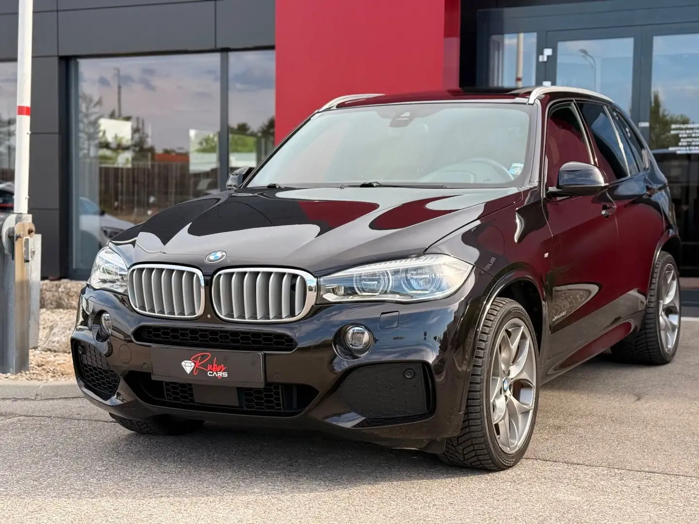 BMW X5 xDrive50i MSport / Individual Rubin Schwarz - 1