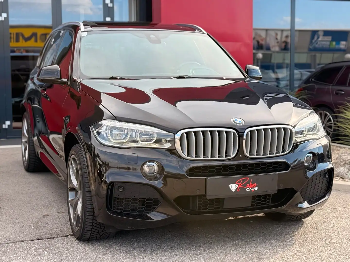 BMW X5 xDrive50i MSport / Individual Rubin Schwarz - 2