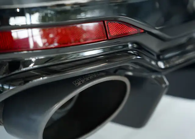 Audi RS4 view 15