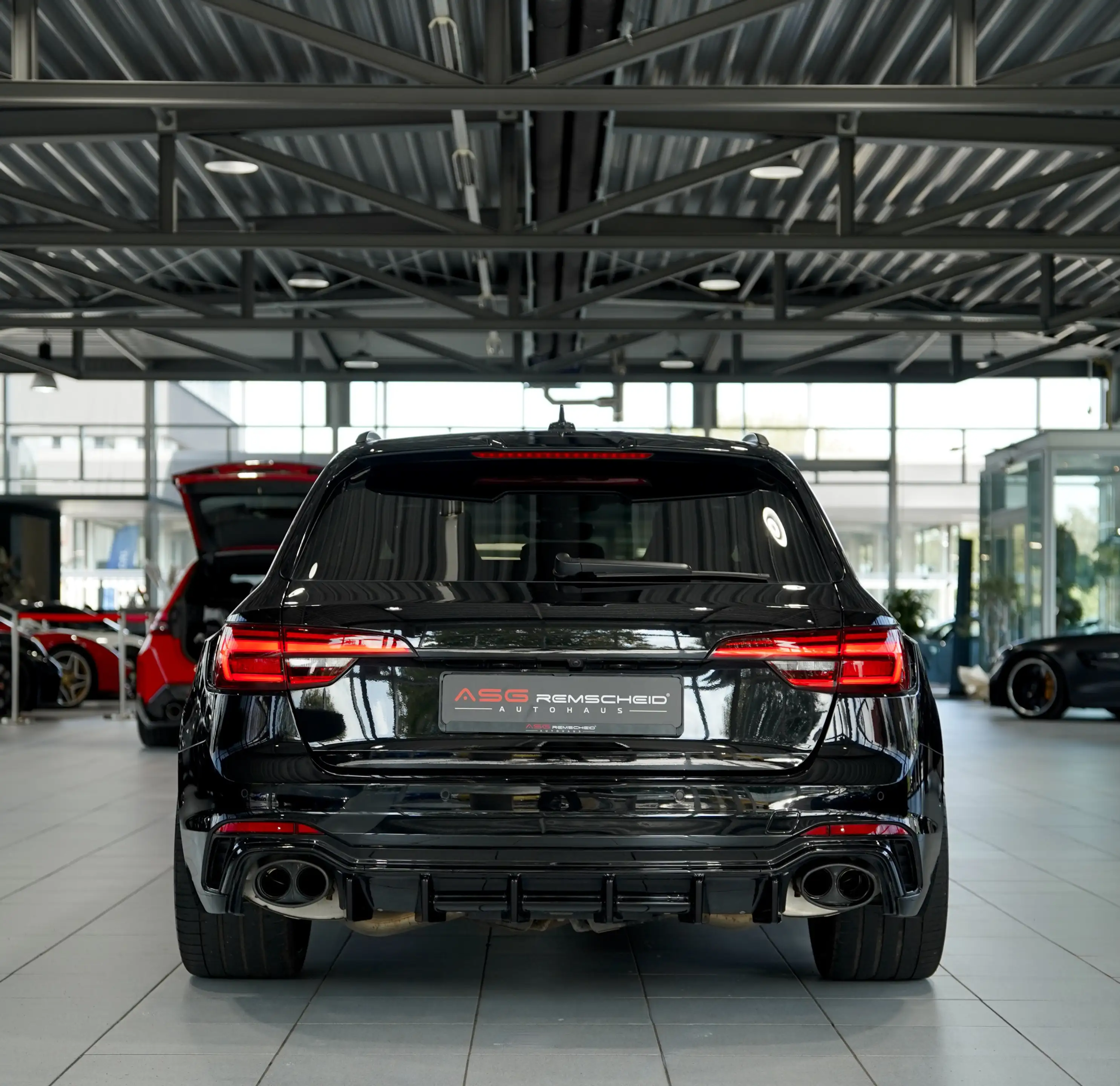 Audi RS4 Avant q. *B&O*Milltek-AGA*Pano*H-UP*Dynamik — photo 9