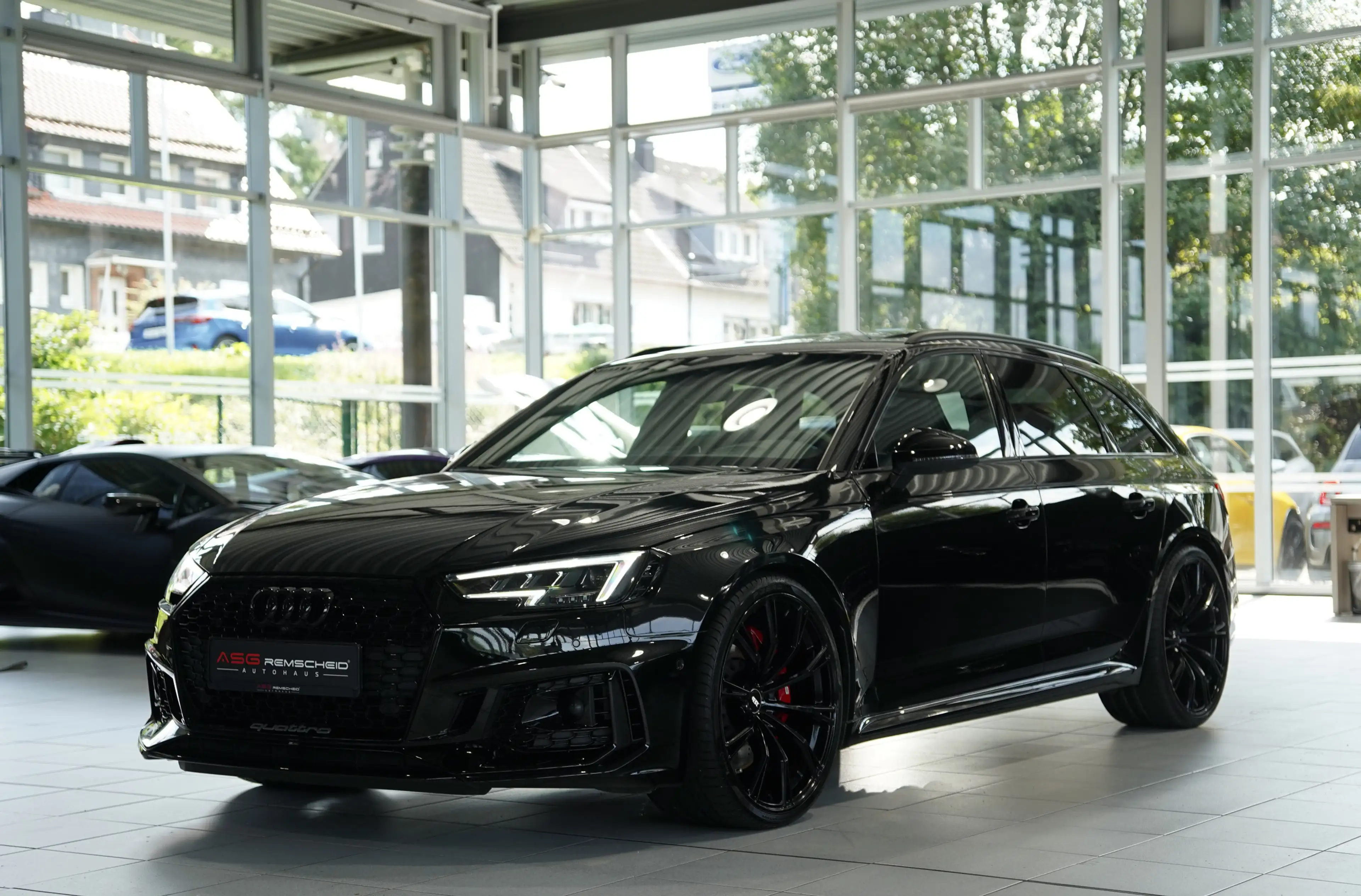 Audi RS4 Avant q. *B&O*Milltek-AGA*Pano*H-UP*Dynamik — photo 5