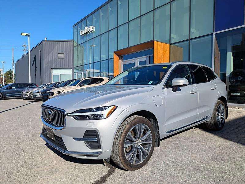 2022 Volvo XC60 T8 Expression | HK Audio | PHEV | AWD | Clean thumb 6