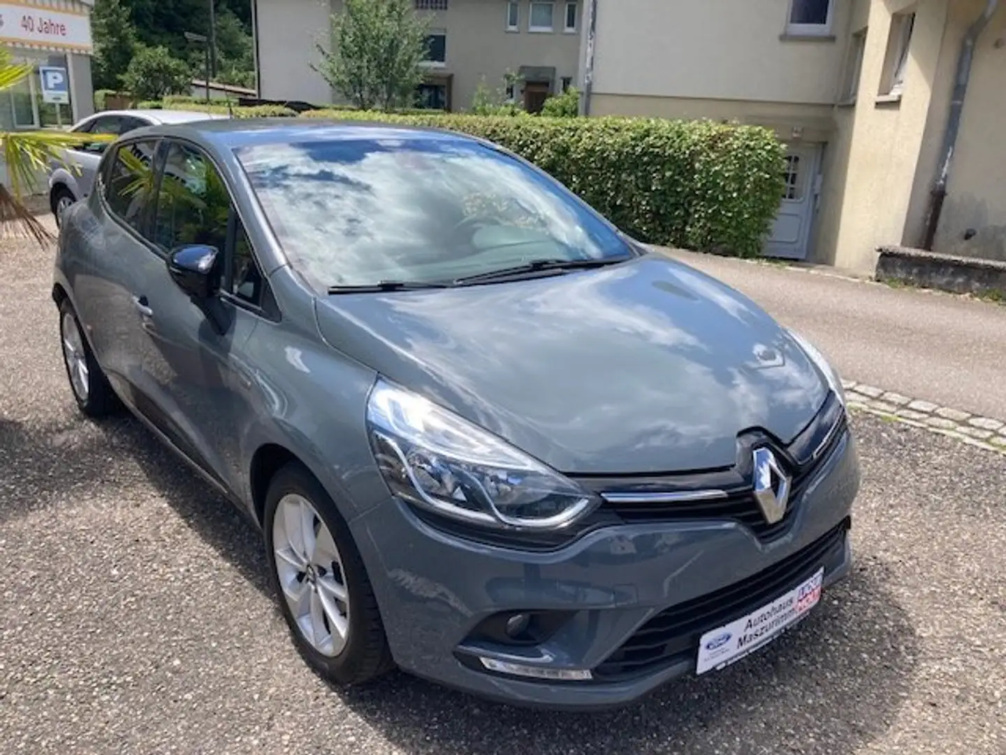 Renault Clio (Energy) TCe 90 Start Stopp Limited Grau - 1