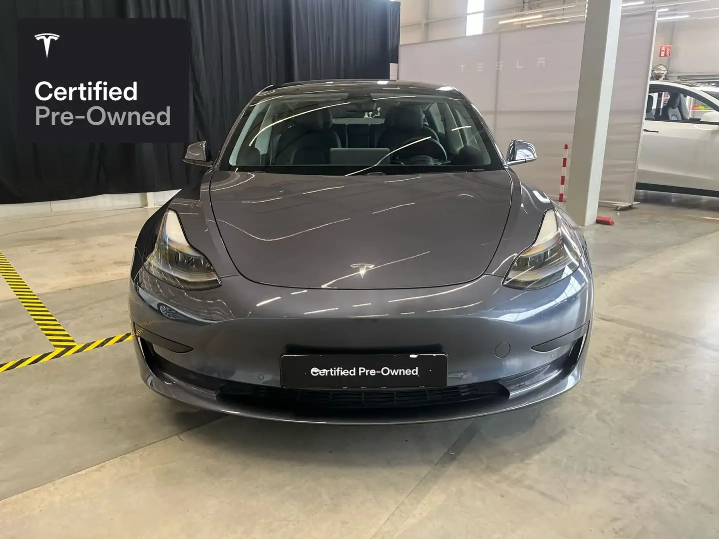 Tesla Model 3 Rear-Wheel Drive "Certified Pre-Owned" Zilver - 2