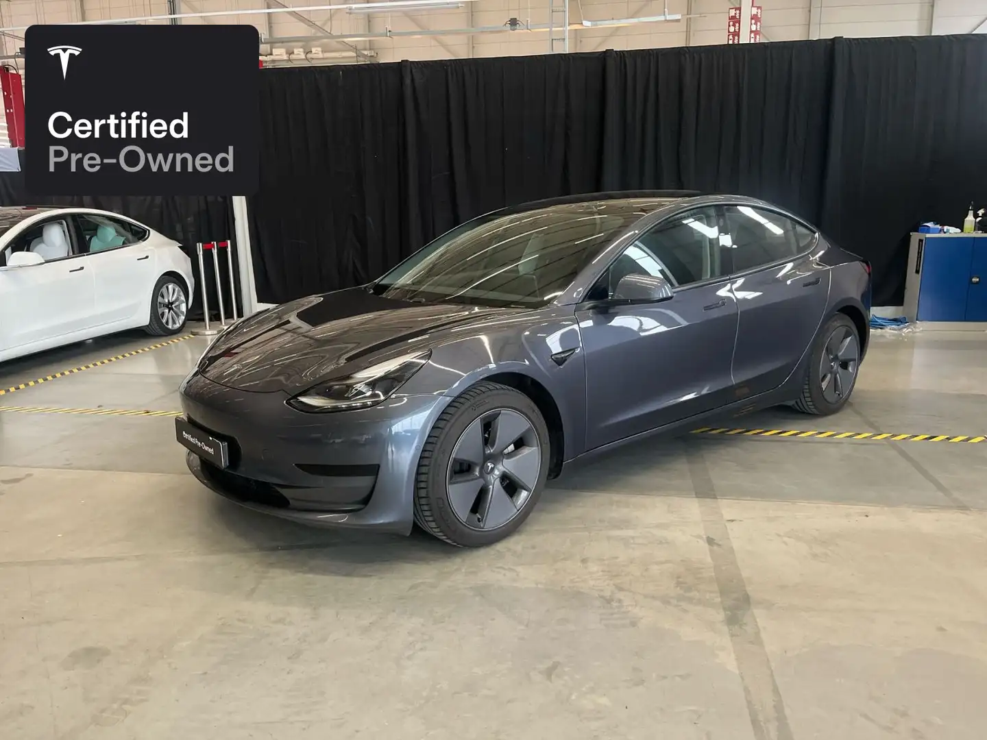 Tesla Model 3 Rear-Wheel Drive "Certified Pre-Owned" Zilver - 1