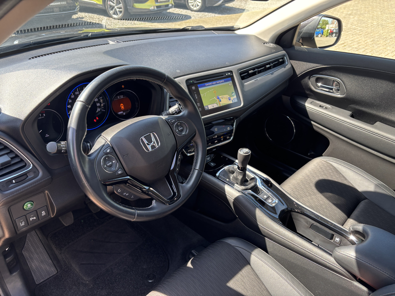 Honda HR-V 1.5 i-VTEC Elegance Trekhaak / Camera / Panoramada — photo 3