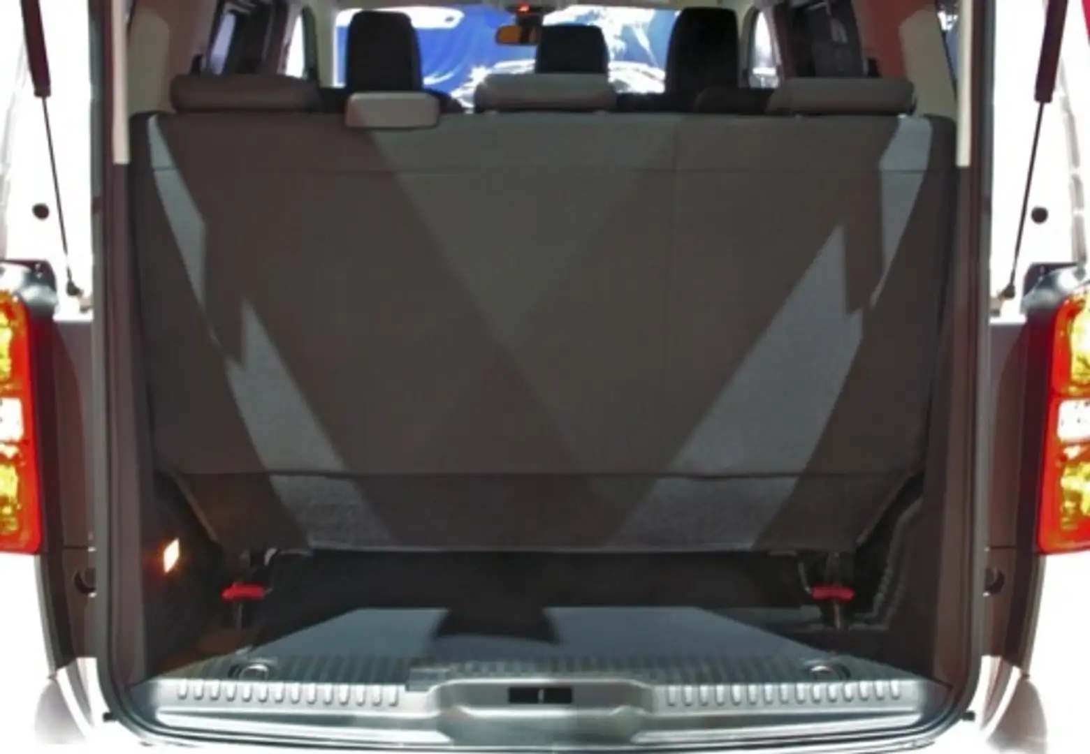 Citroen SpaceTourer BlueHDI M Business 145 Gris - 2