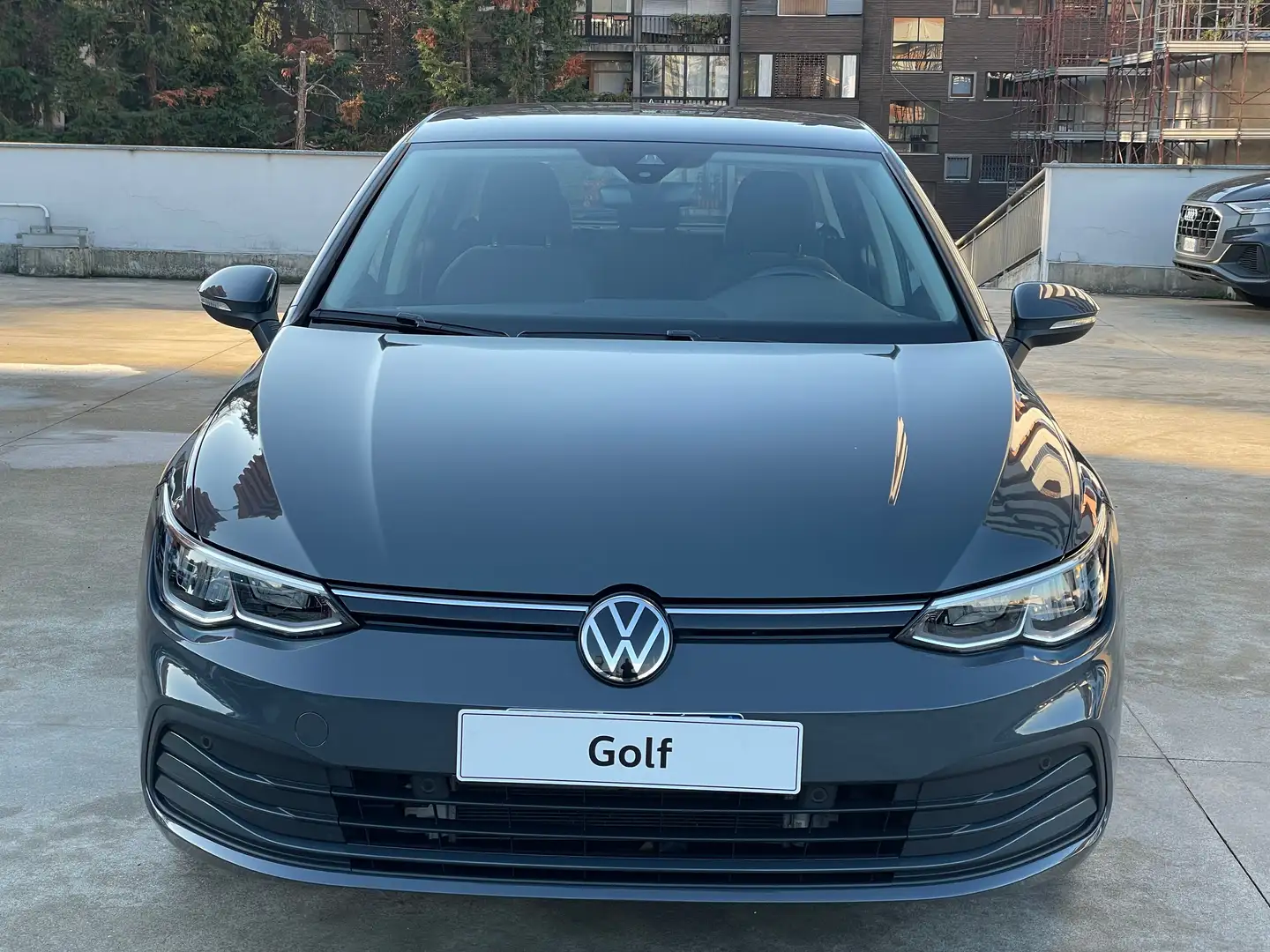 Volkswagen Golf Golf VIII 1.0 eTSI EVO Life 110cv DSG Grijs - 2