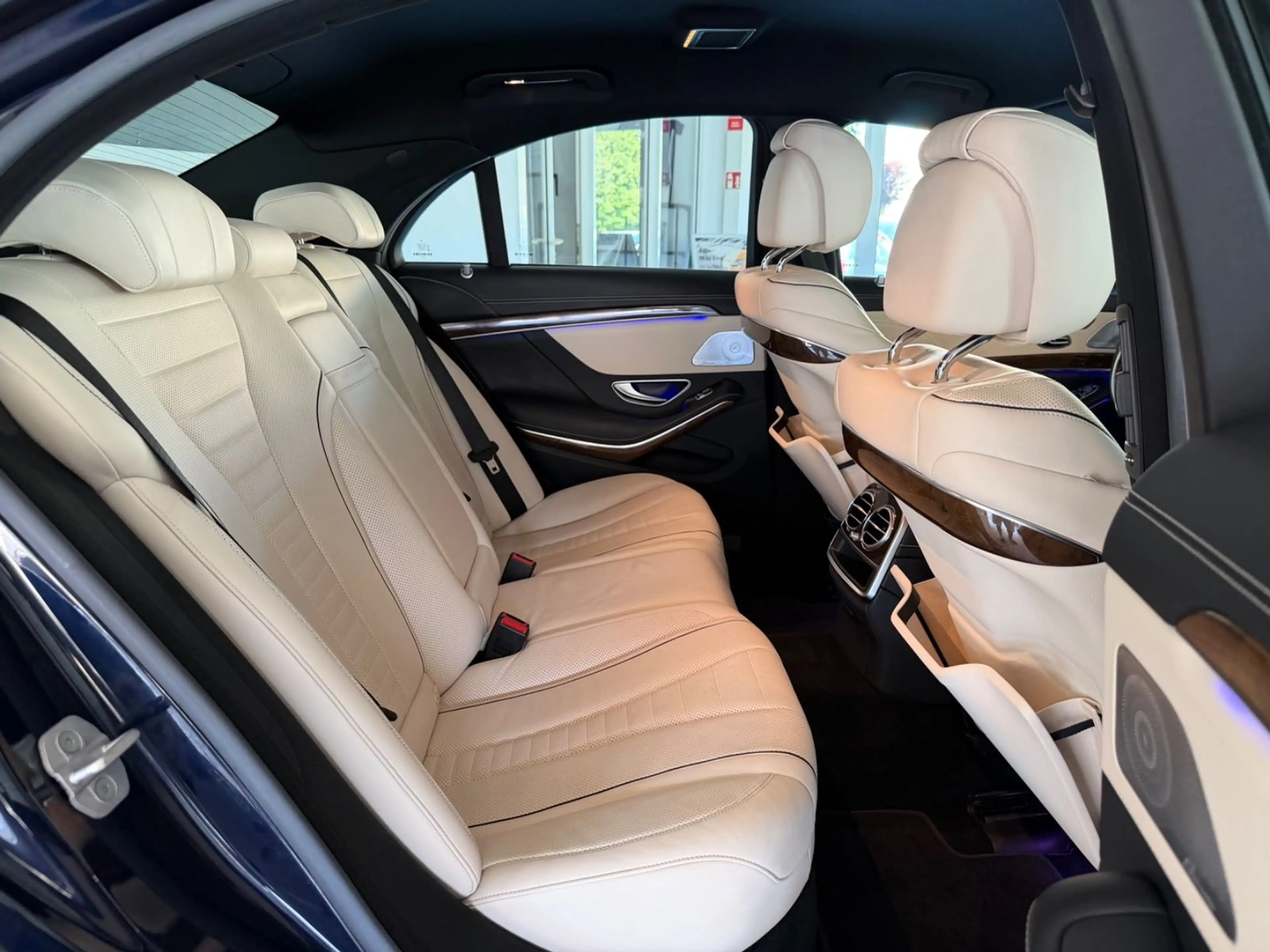 Mercedes-Benz S 350 Limo / d 4Matic r Burmester Massage Nappa — photo 37