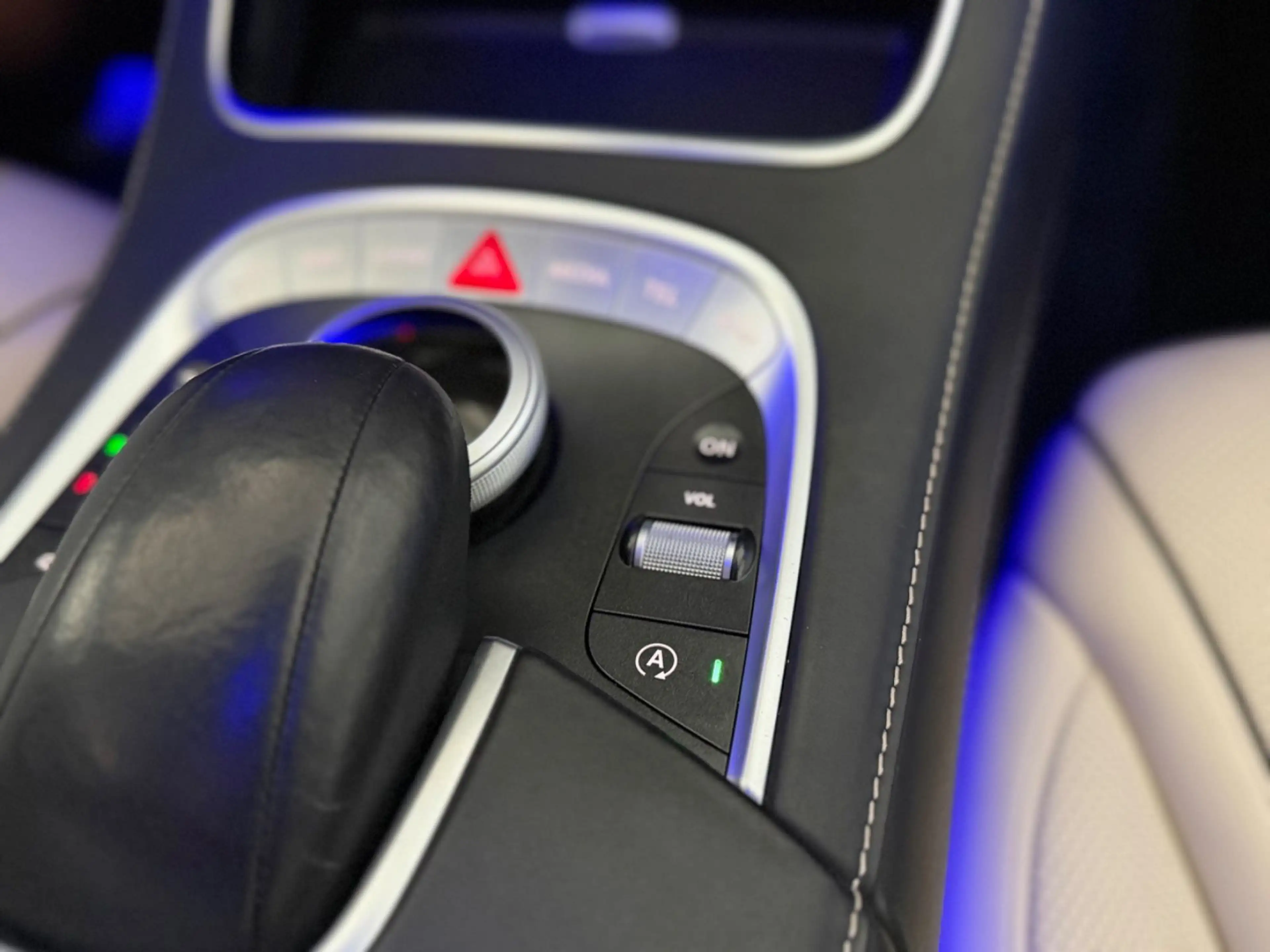 Mercedes-Benz S 350 Limo / d 4Matic r Burmester Massage Nappa — photo 25