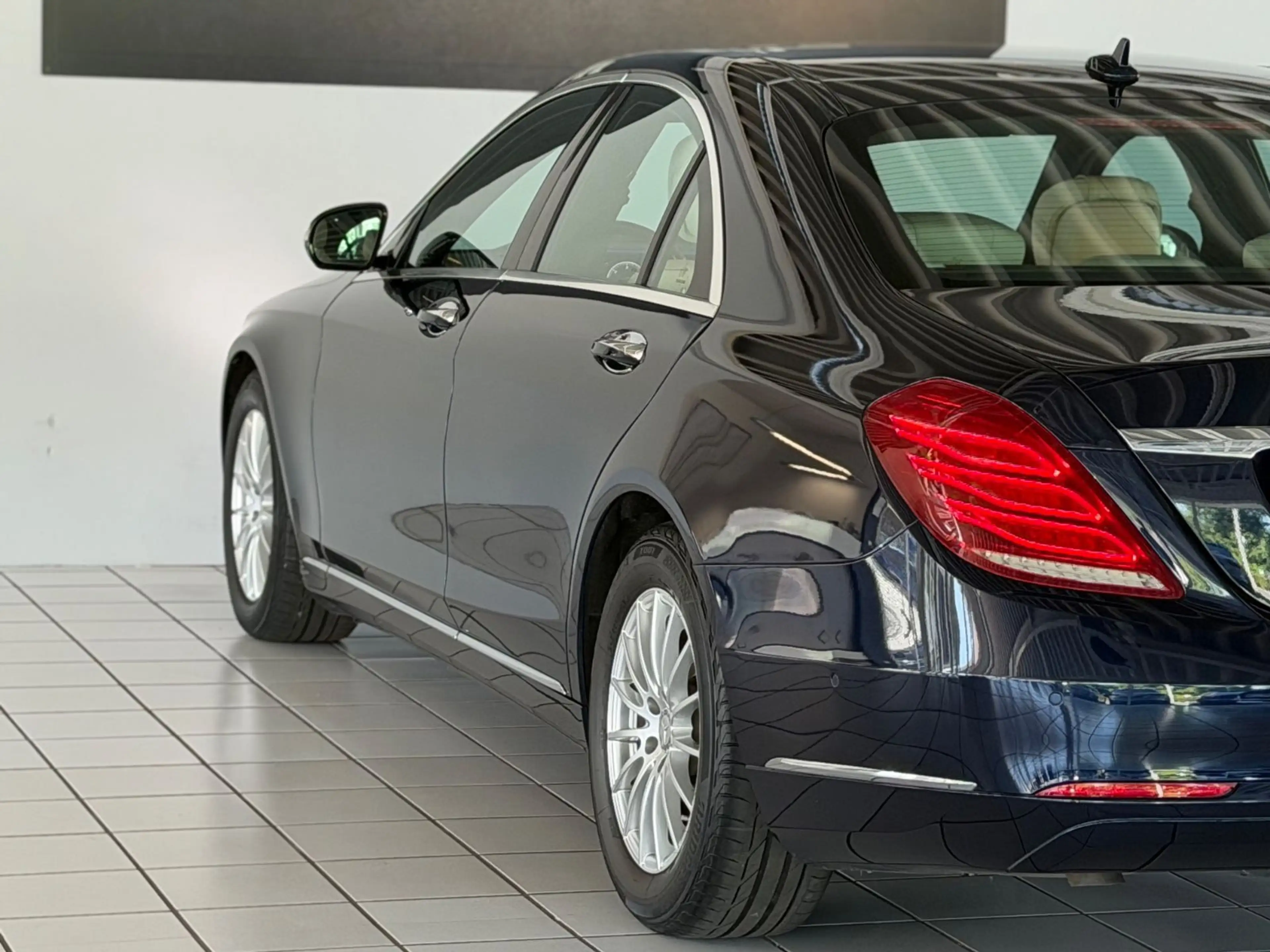 Mercedes-Benz S 350 Limo / d 4Matic r Burmester Massage Nappa — photo 12