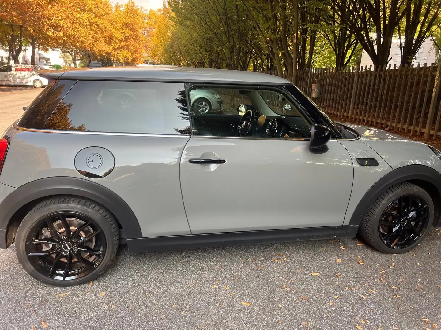 MINI Cooper S MINI Cooper S Aut. Cooper SE Gris - 1
