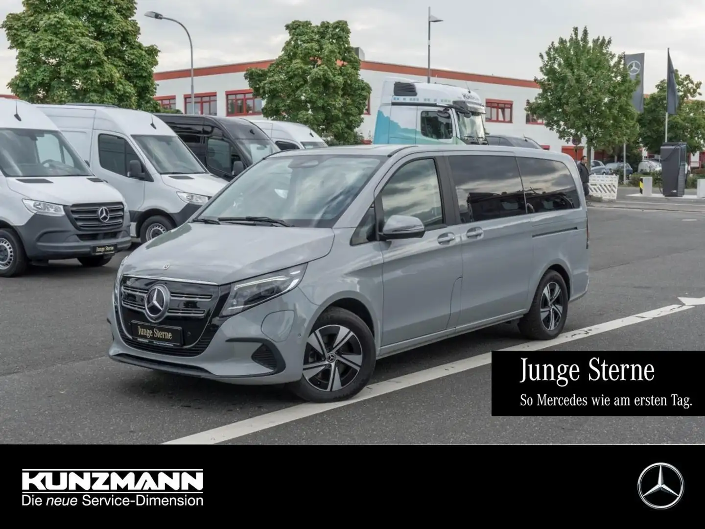 Mercedes-Benz EQV 300 Lang MBUXNavi Distronic NP 87.723 € Grau - 1