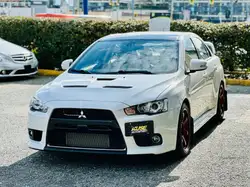 Mitsubishi Lancer снимка Mitsubishi Lancer