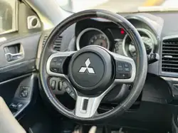 Mitsubishi Lancer снимка Mitsubishi Lancer