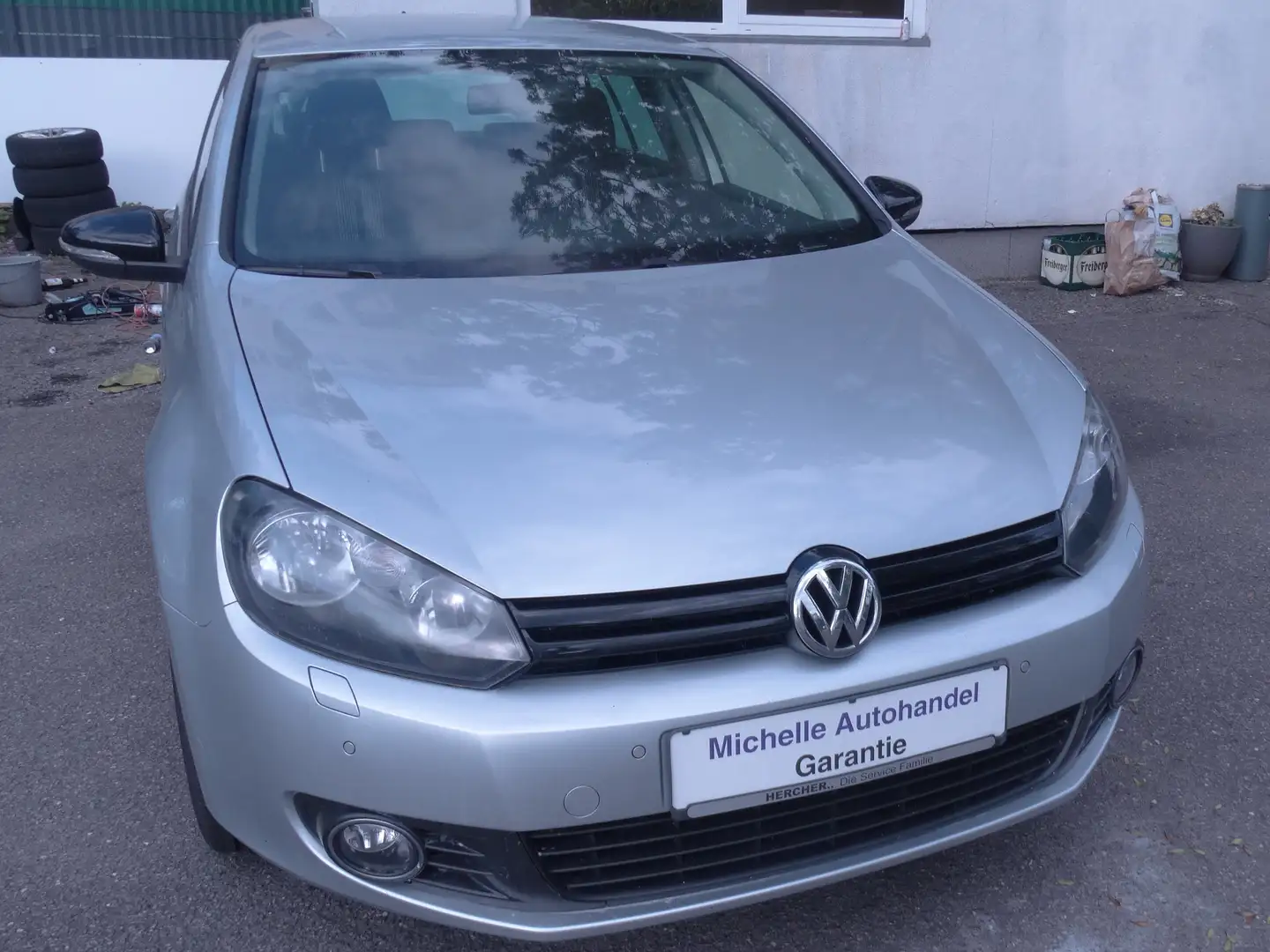 Volkswagen Golf Match Gris - 1