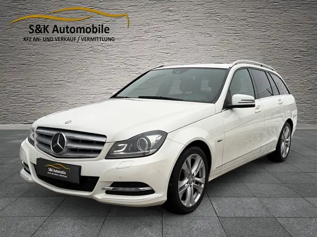 Mercedes-Benz C 220 C220 T CDI Distronic Plus/Avantgarde/Xenon/Leder