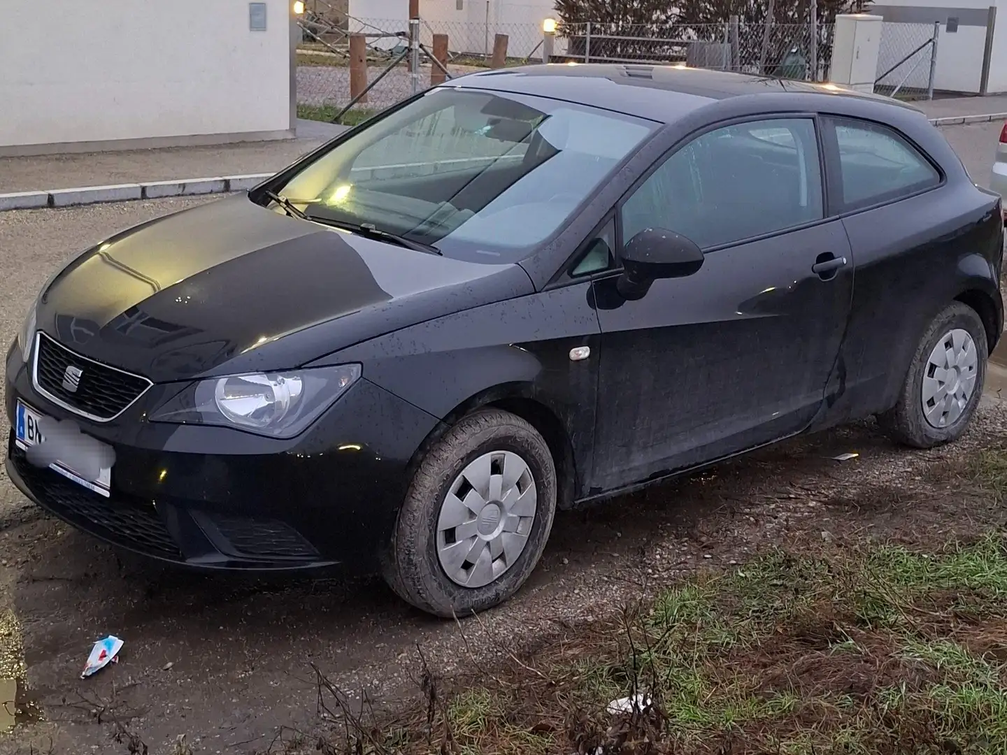 SEAT Ibiza Ibiza SportCoupé Chili 1,2 Chili Schwarz - 1