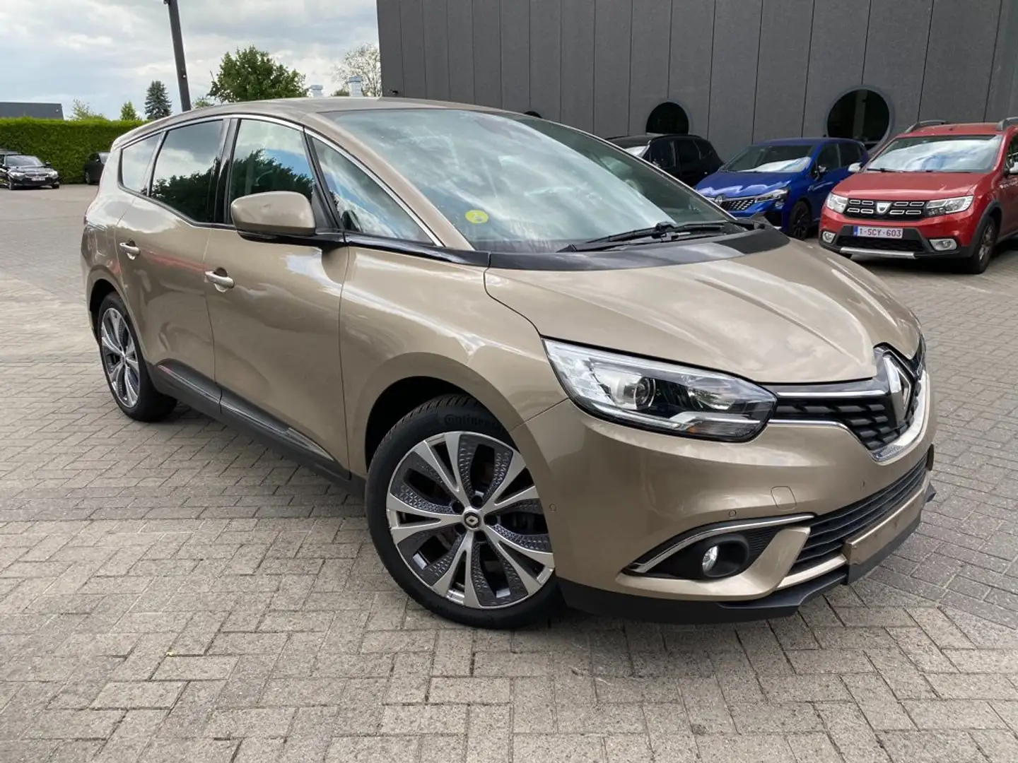 Renault Grand Scenic Grand Scénic 1.7 Blue dCi Bose Edition EDC Brons - 2