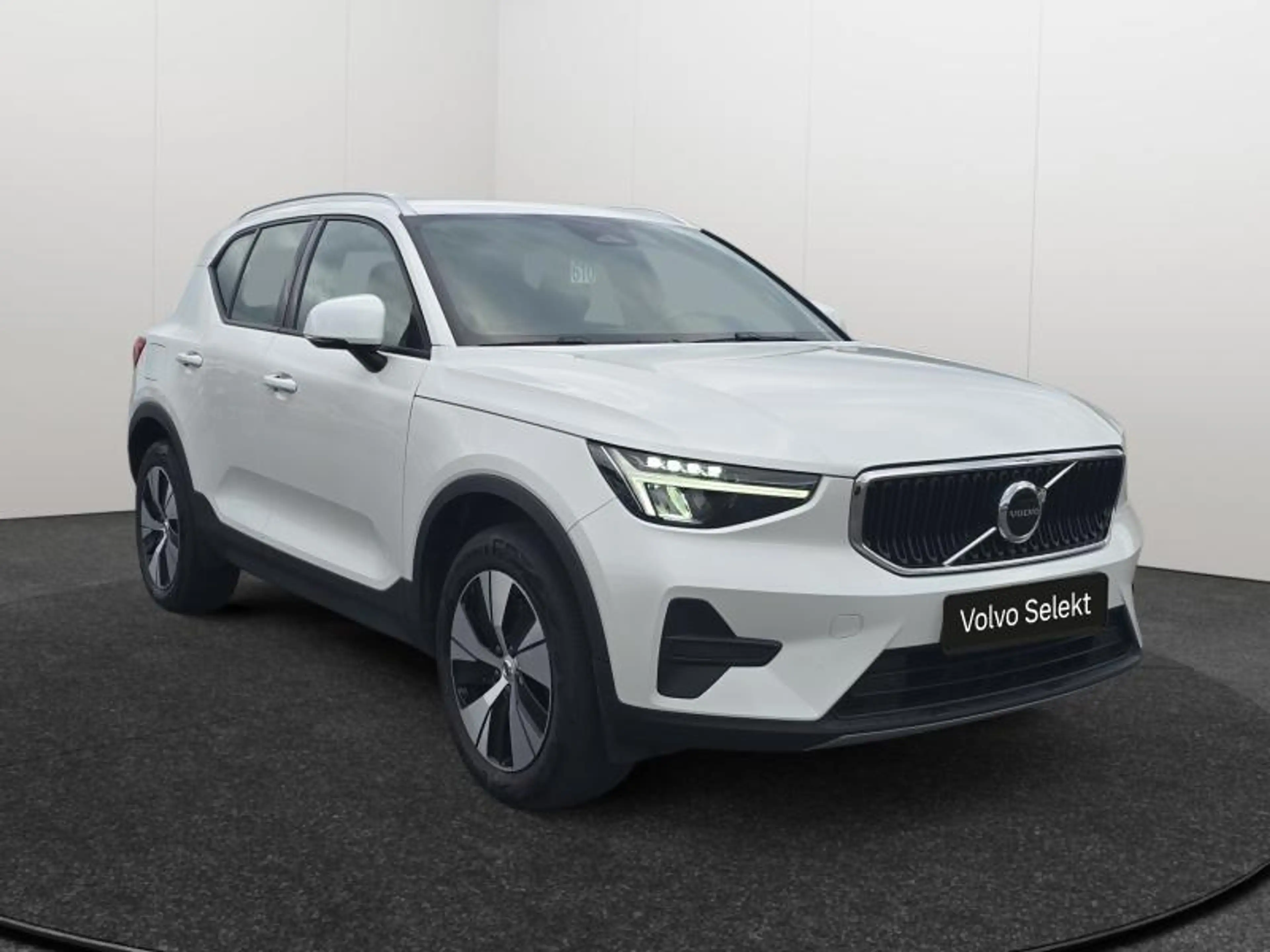 Volvo XC40 B3 Core / Essence — photo 8