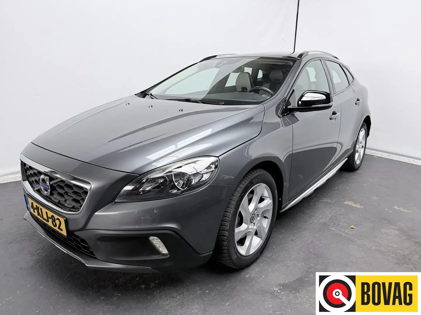 Volvo V40 Cross Country 1.6 T4 Summum Gris - 1