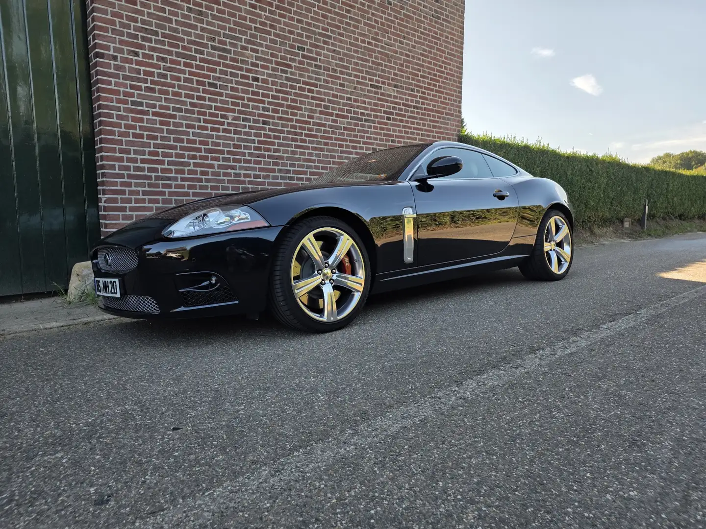 Jaguar XKR Coupe Sondermodell Portfolio Blau - 1
