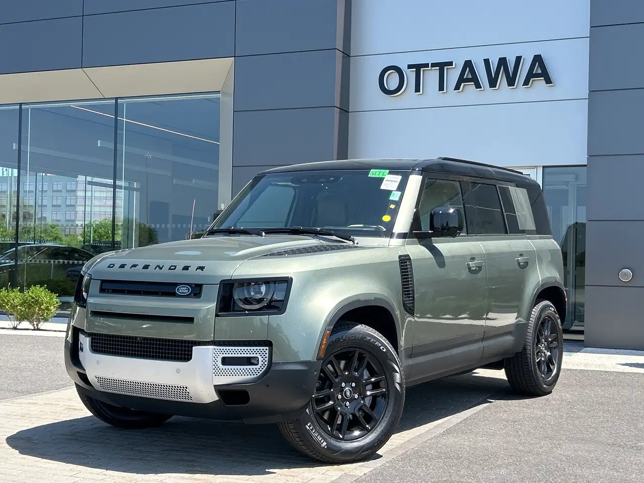 2025 Land Rover Defender