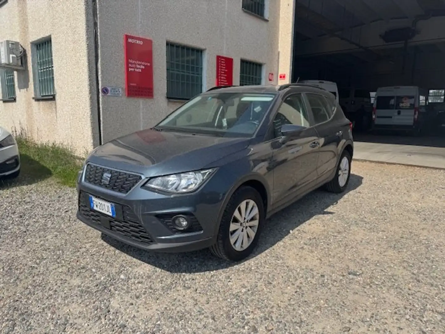 SEAT Arona Arona 1.6 tdi Style 95cv OK NEOPATENTATO Gris - 2