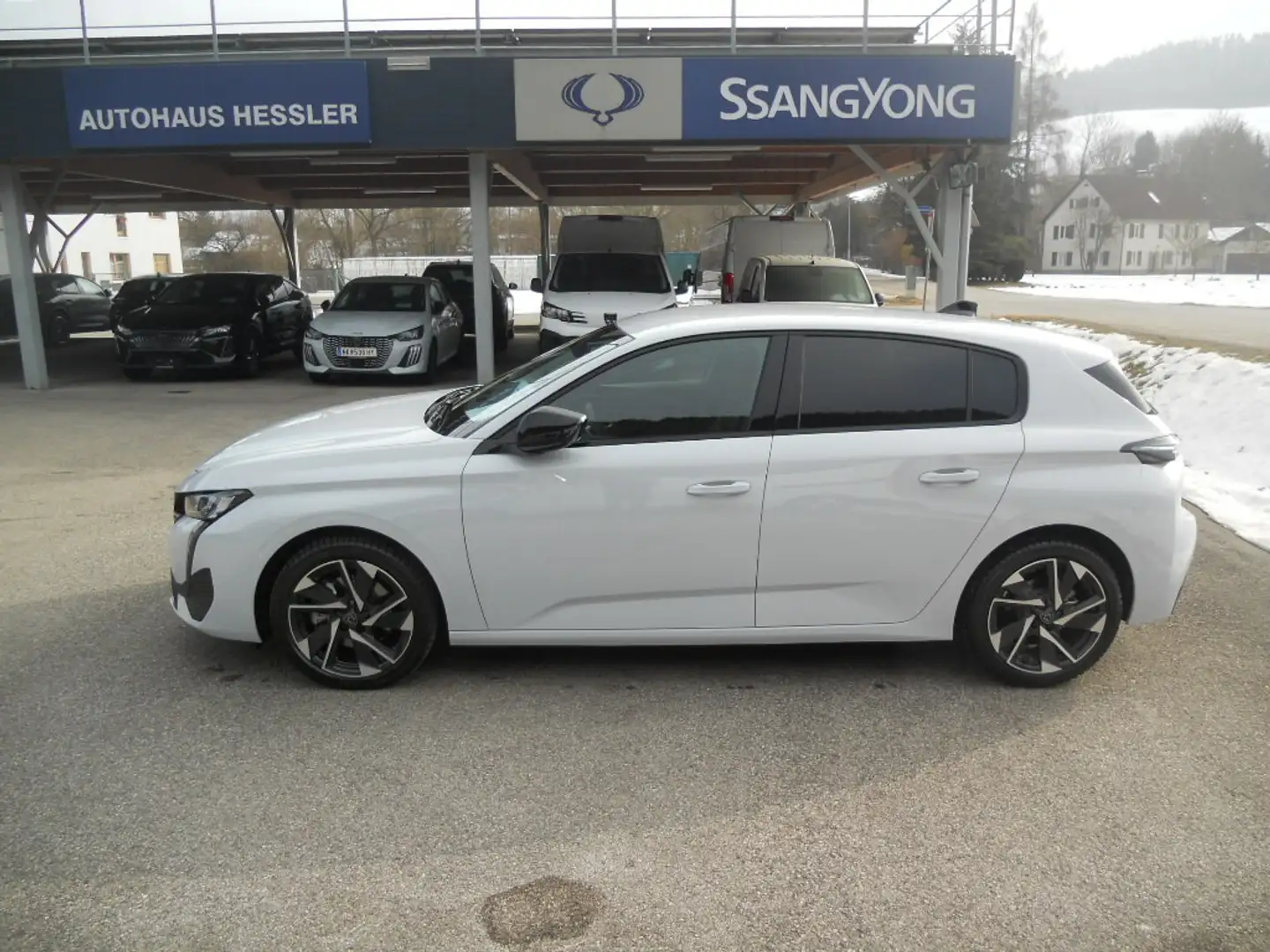 Peugeot 308 Hybrid 145 e-DSC6 Allure Weiß - 2