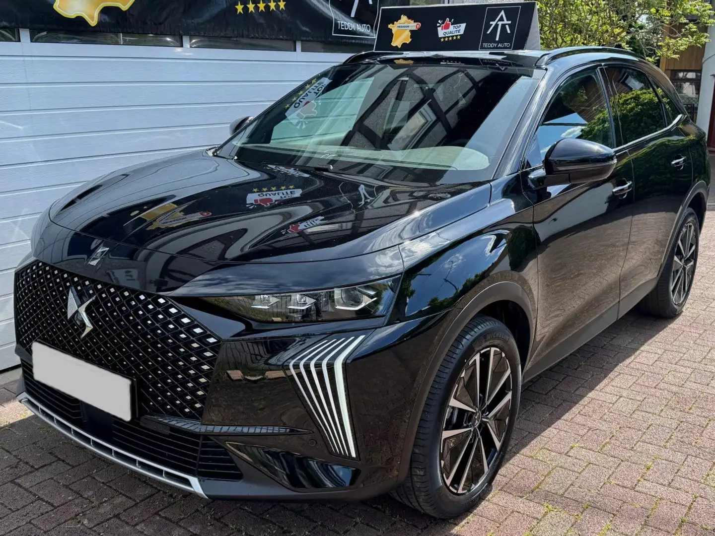 DS Automobiles DS 7 Crossback Pallas BlueHDI 130 EAT8 Schwarz - 1