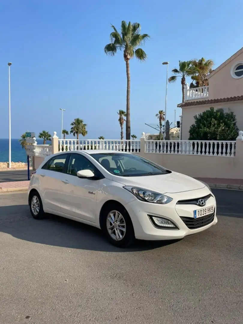 Hyundai i30 1.6 GDI BlueDrive GLS Style Blanco - 2