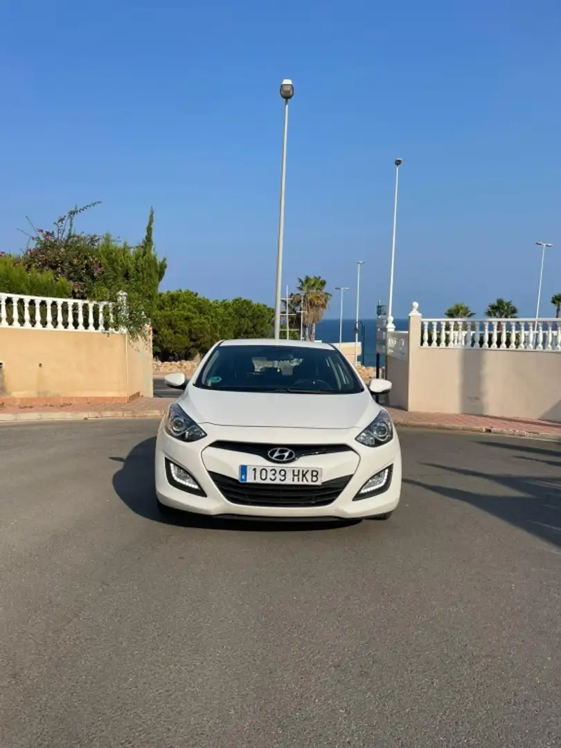 Hyundai i30 1.6 GDI BlueDrive GLS Style Blanco - 1
