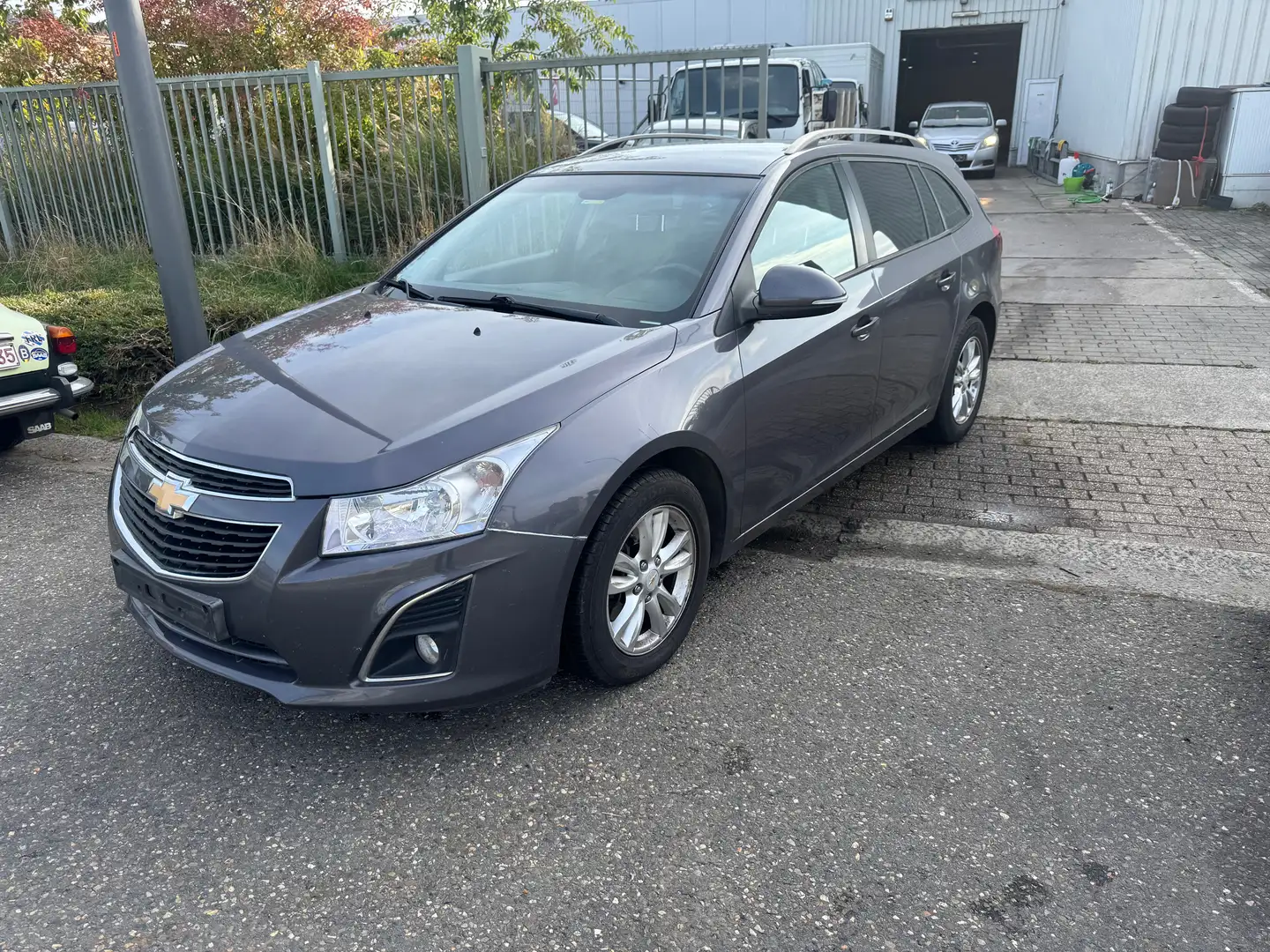 Chevrolet Cruze 1.7 Gris - 1