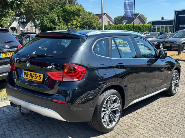 BMW X1 view 5