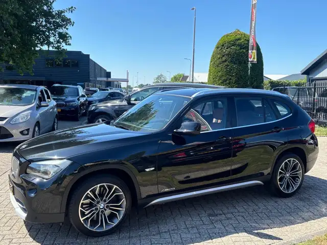 BMW X1 view 8