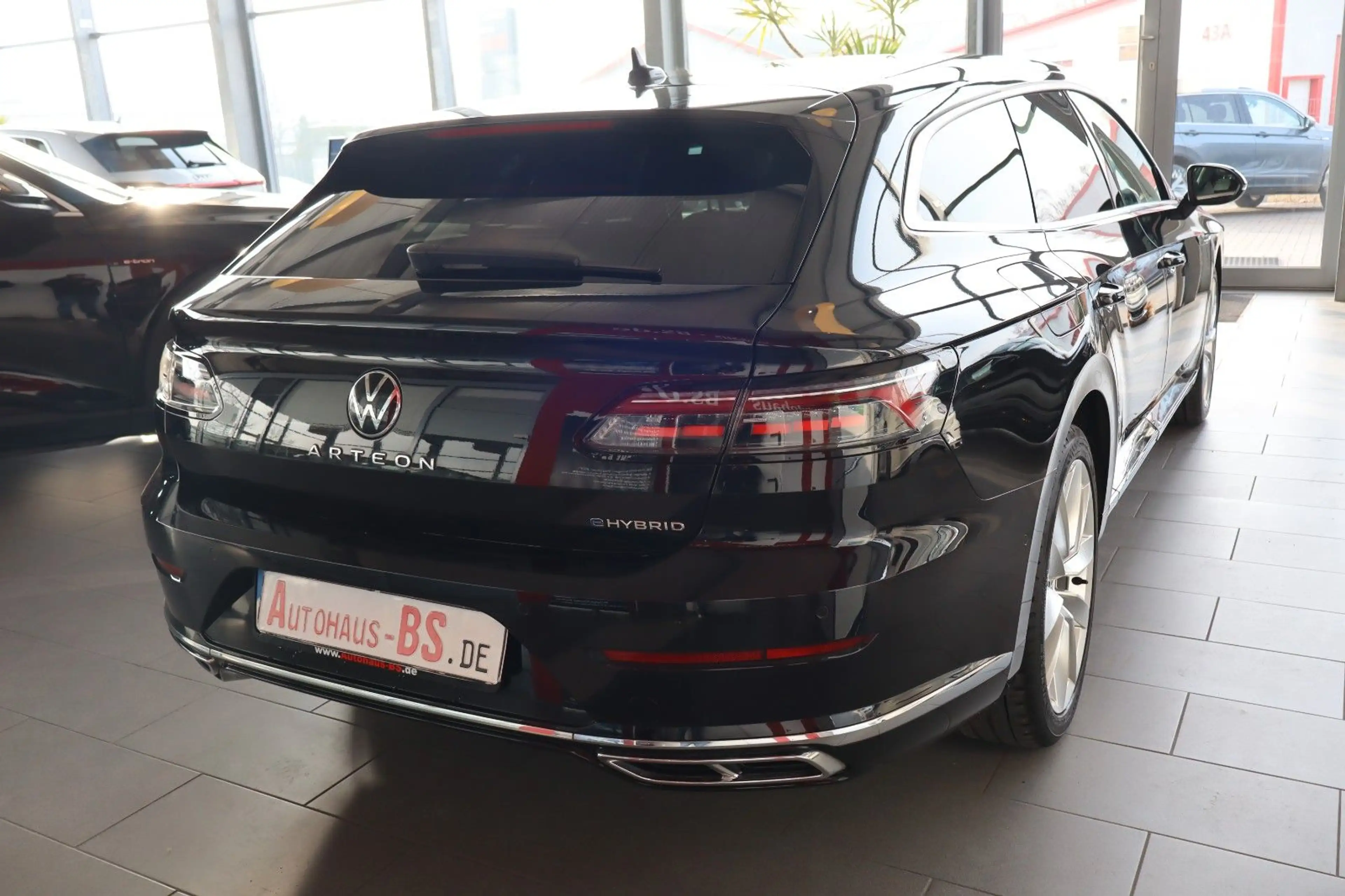 Volkswagen Arteon 1.4 eHybrid DSG R-Line Shooting Brake — photo 6