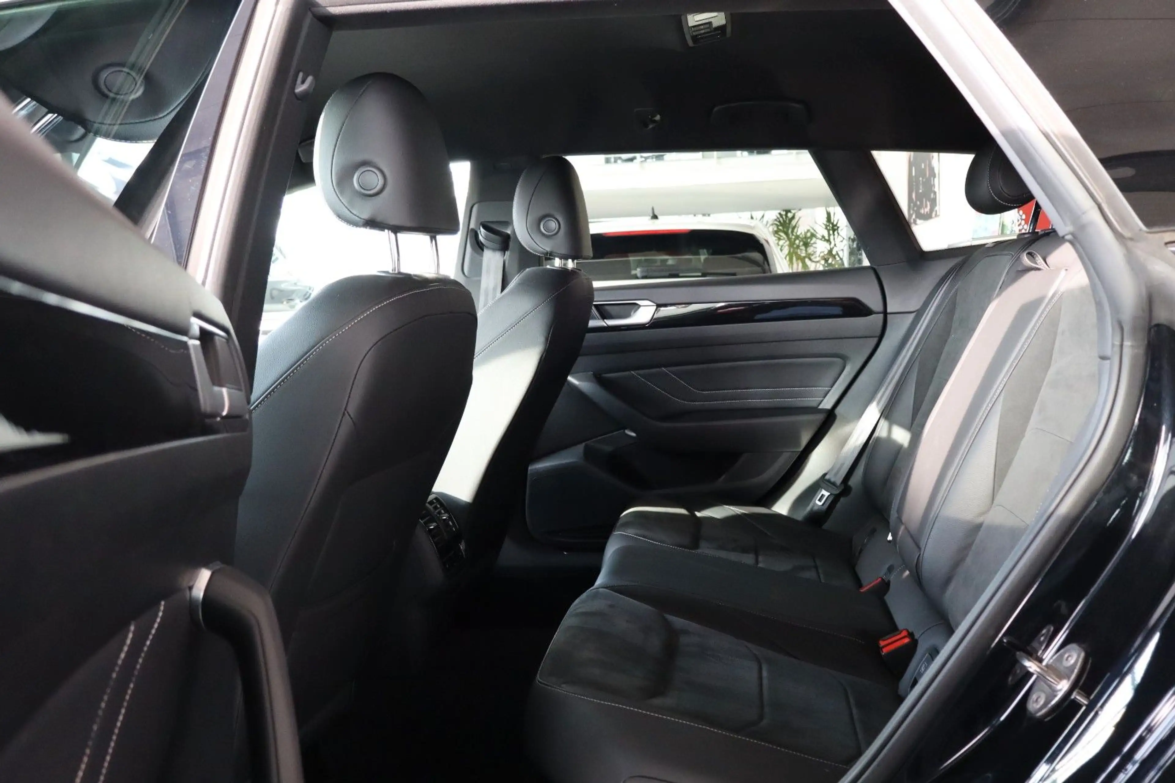 Volkswagen Arteon 1.4 eHybrid DSG R-Line Shooting Brake — photo 7