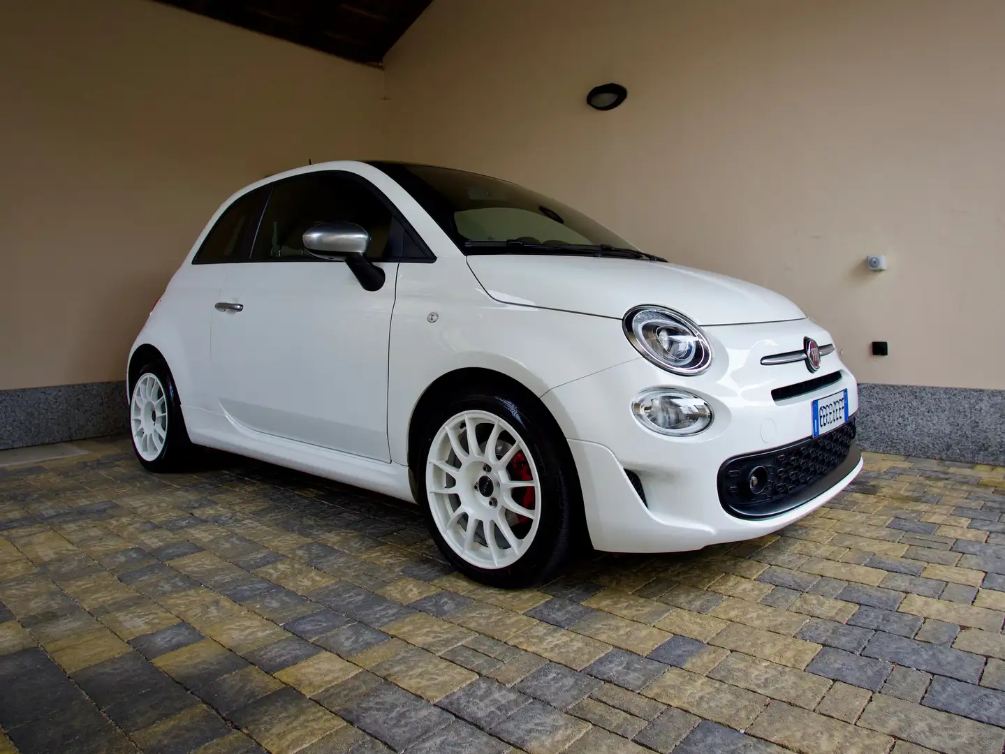 Fiat 500 500 1.0 hybrid Rockstar 70cv Bianco - 1