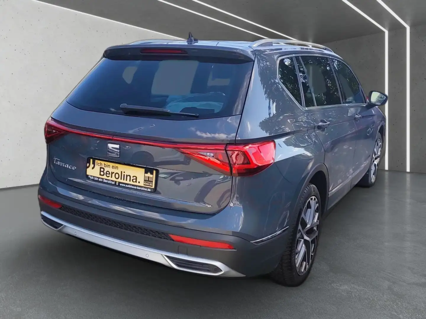 SEAT Tarraco 2.0 TDI Xperience DSG *PANO*BEATS*AHK* Grau - 2