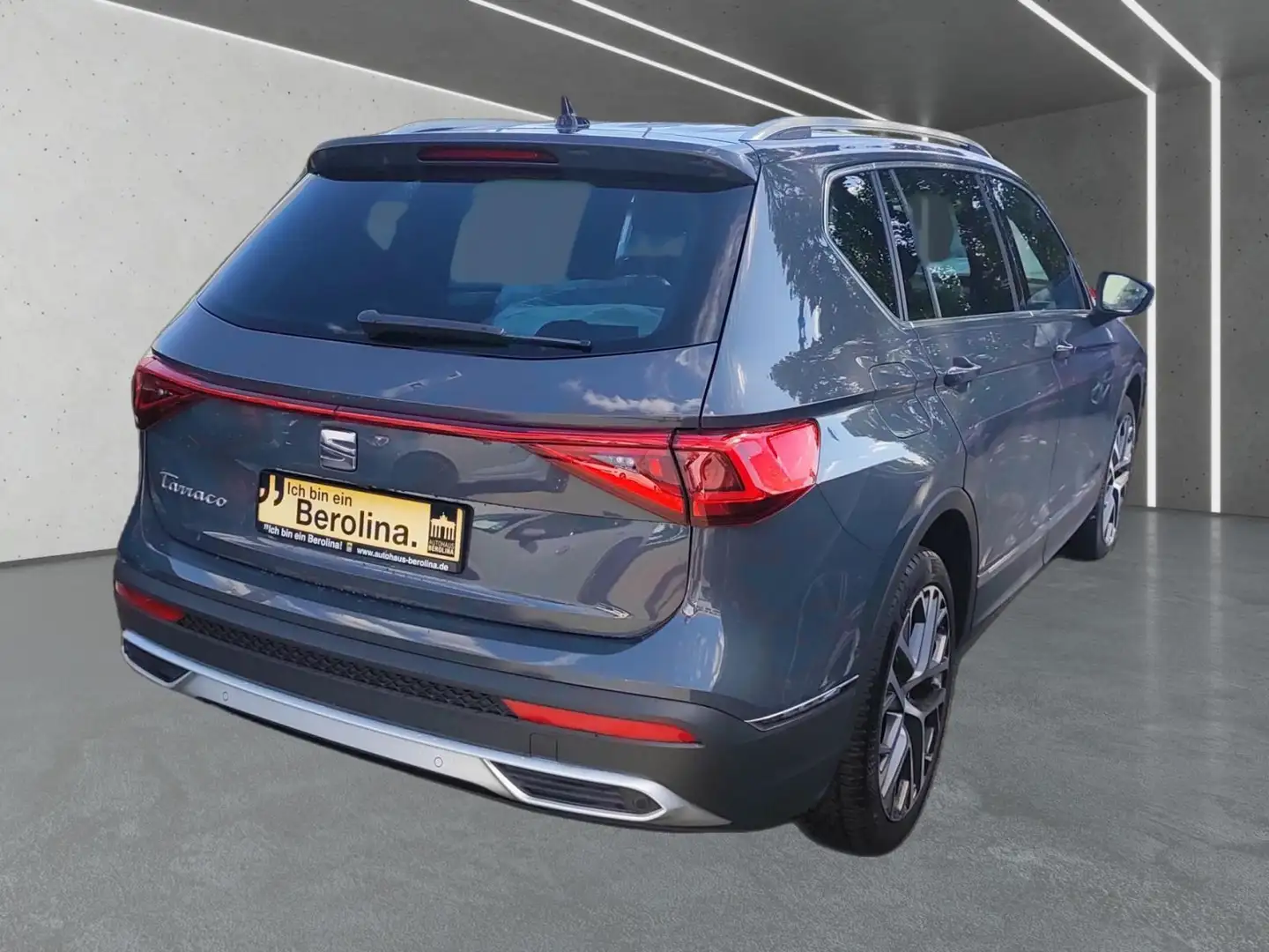 SEAT Tarraco 2.0 TDI Xperience DSG *PANO*BEATS*AHK* Grau - 2