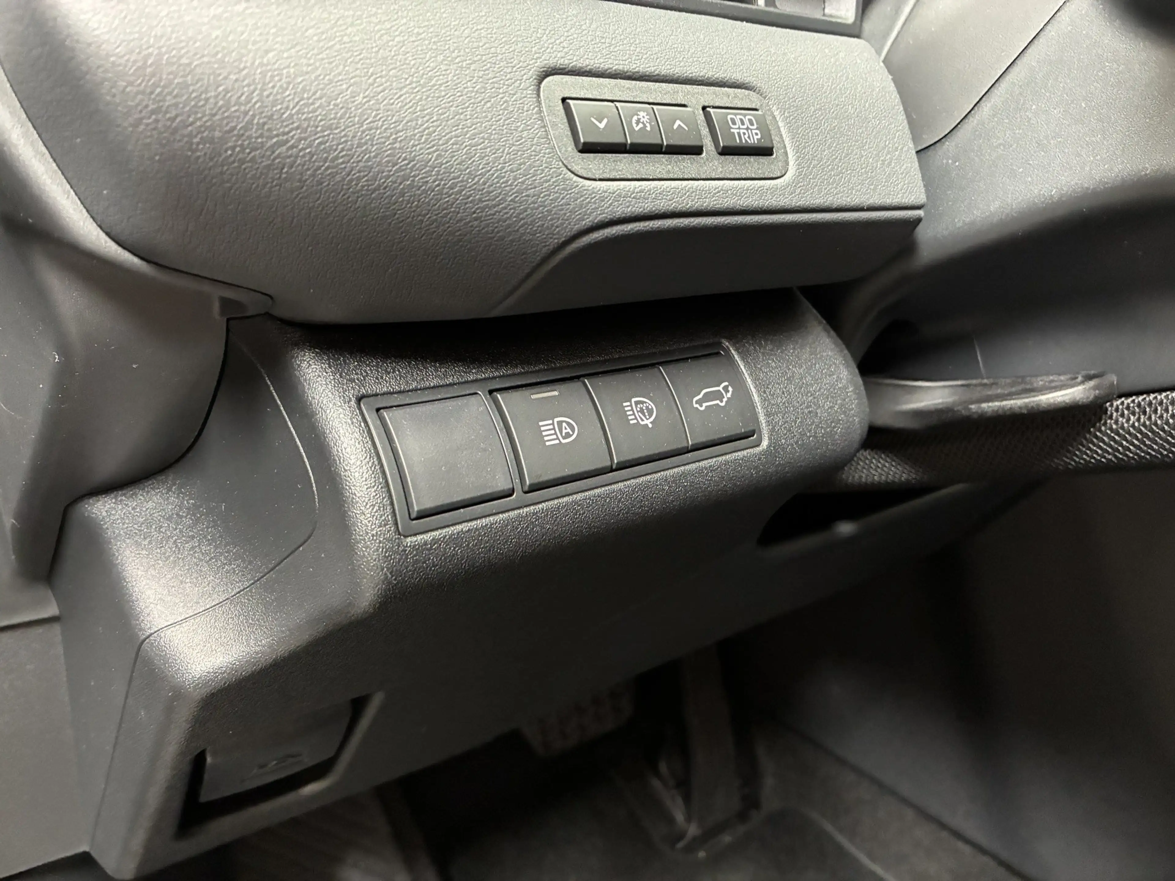 Toyota bZ4X BEV Touring 4x4 Lounge — photo 10