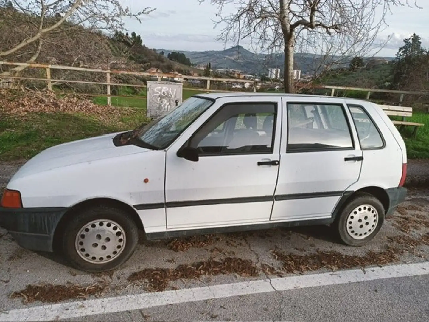 Fiat Uno Uno 5p 1.0 Fire 45cv Bílá - 2