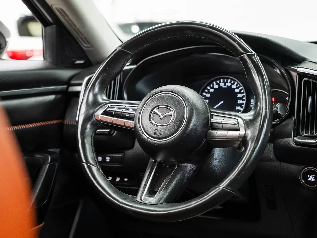 Mazda CX-50 снимка Mazda CX-50