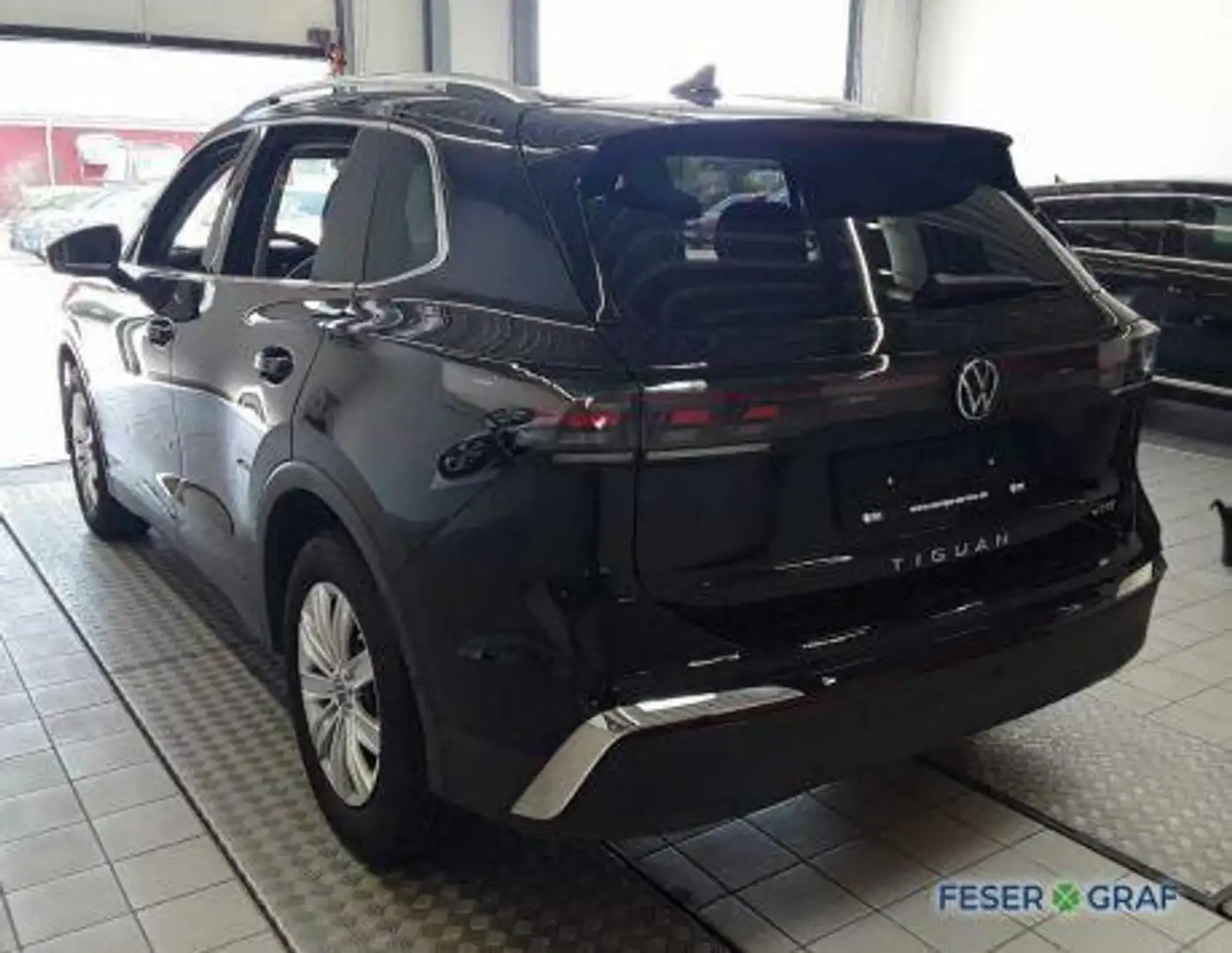 Volkswagen Tiguan Elegance 1.5 eTSI DSG Navi Kamera IQ-LED Schwarz - 2