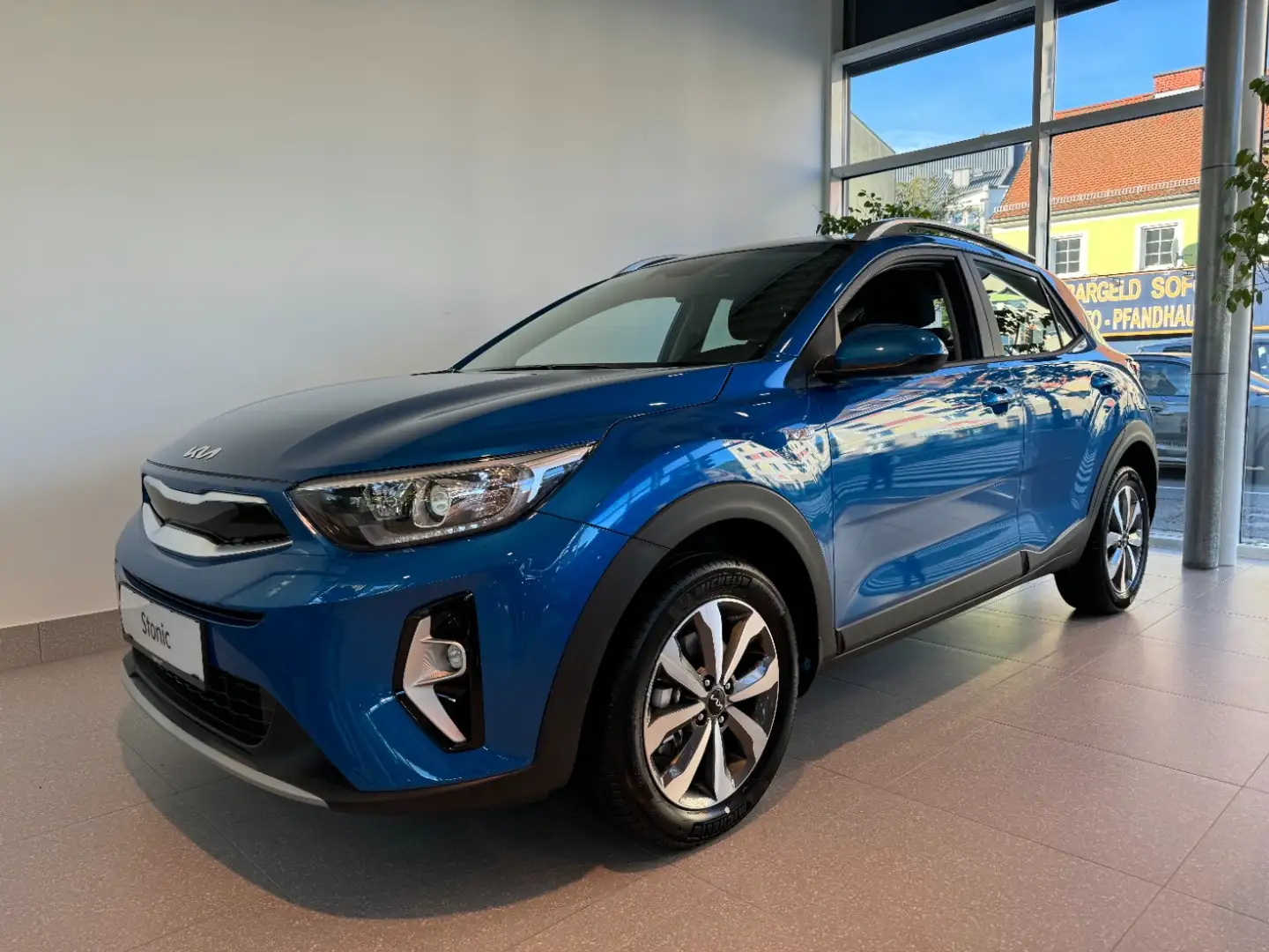 Kia Stonic Silber 1,2 DPI Nebelscheinwerfer Blau - 1